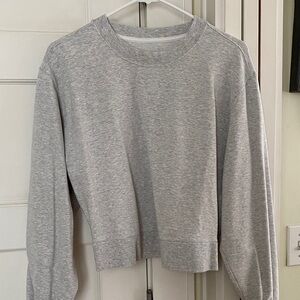 Abercrombie & Fitch Women’s Soft Gray cotton cropped sweatshirt size Small